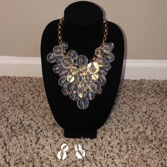STATEMENT NECKLACE - Picture 4 of 6